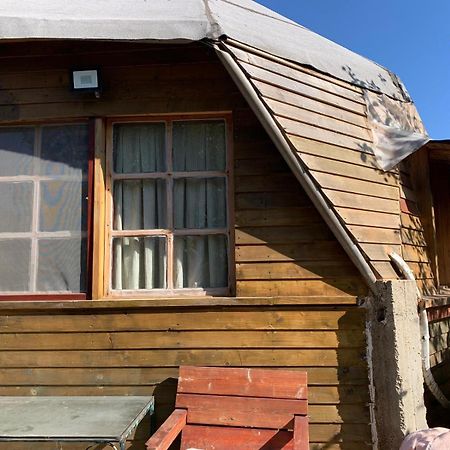 בקתת עץ בחורש במנות - דום גיאודזי - Wooden Cabin In Manot Kültér fotó